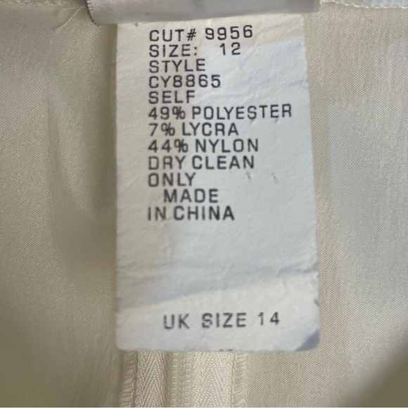 VTG Tadashi Shoji Off The Shoulder Blouse Ivory Size 12 Formal/Wedding/Evening - Picture 6 of 6